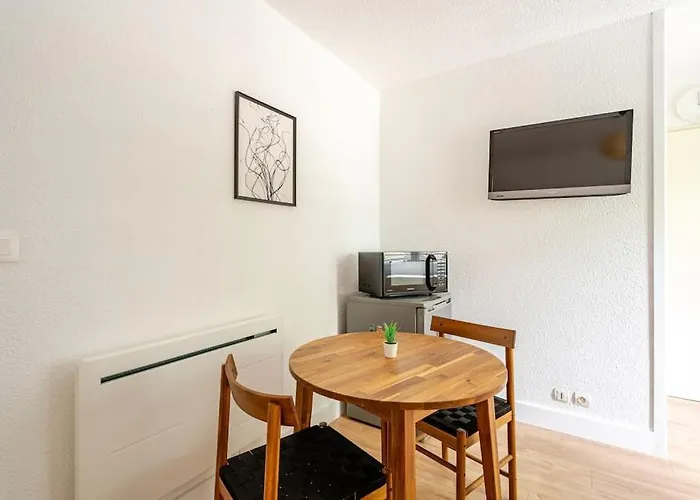 Apartment Elie, Gare, Polygone Scientifique